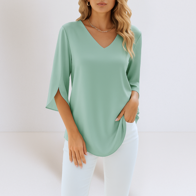 Sophie™ – V-ringad blus med öppna ärmar