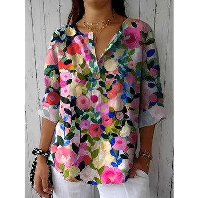 Arlene™ – Blommig blus med själ och elegans