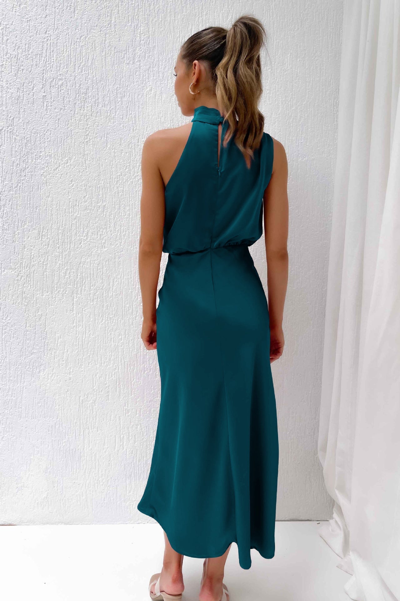 Lydia™ – Lång klänning med halterneck