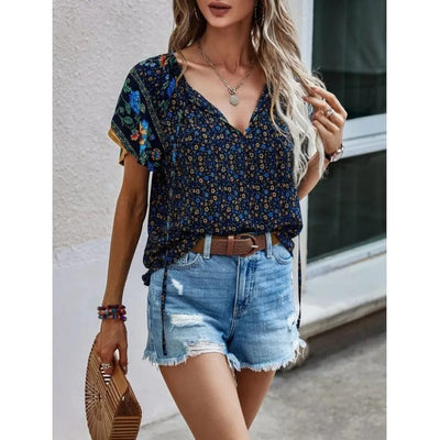 Virginia™ – Boho-blus med färgstark charm