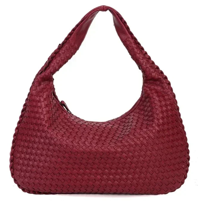 WovenCharm™ – Flätad axelväska med tidlös elegans