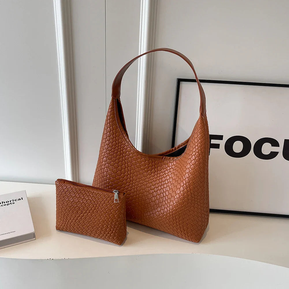 Livia™ – Vävd axelväska med tidlös elegans