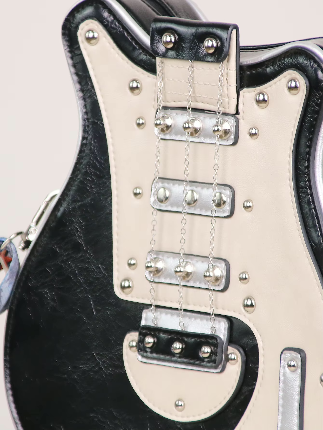 RebelMuse™ – Gitarr Axelväska