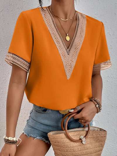 Davina™ – Elegant blus med lyxiga spetsdetaljer