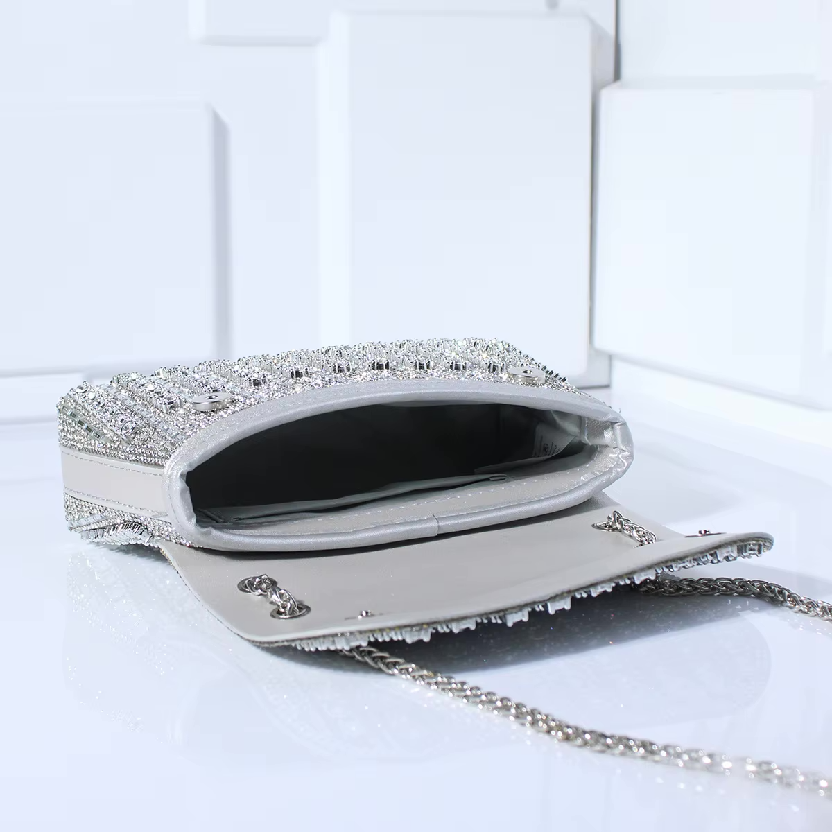 Dazzle Strass™ – Mini Axelväska med glamour som ingen annan
