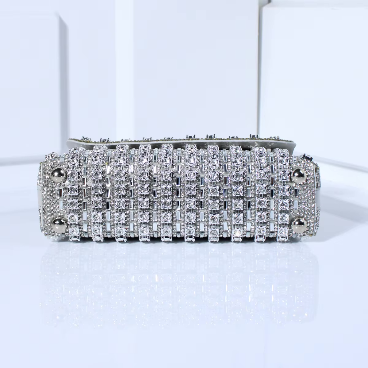 Dazzle Strass™ – Mini Axelväska med glamour som ingen annan