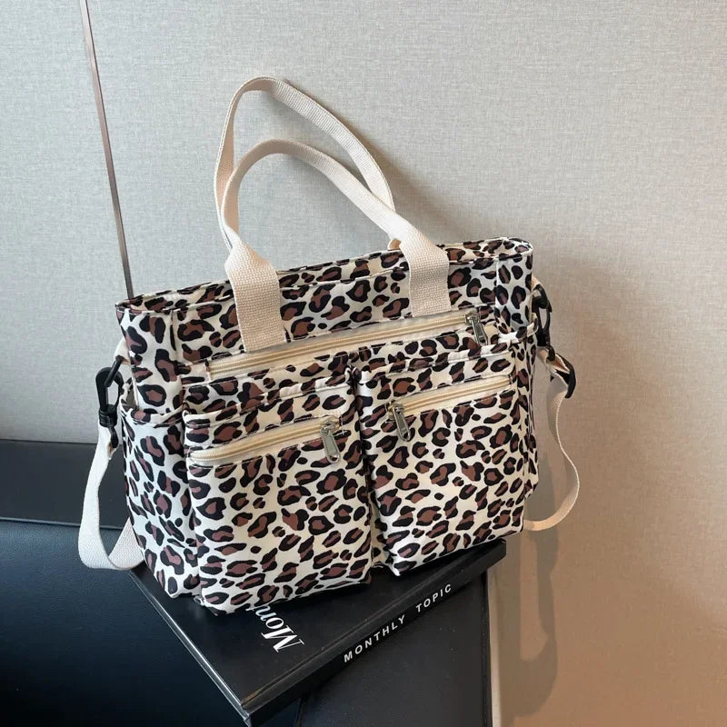 Tessi™ – Axelväska med leopardmönster