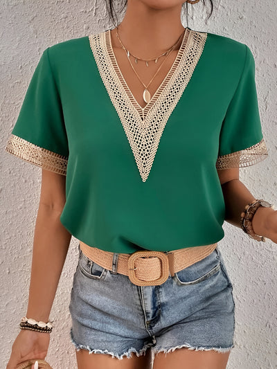 Davina™ – Elegant blus med lyxiga spetsdetaljer