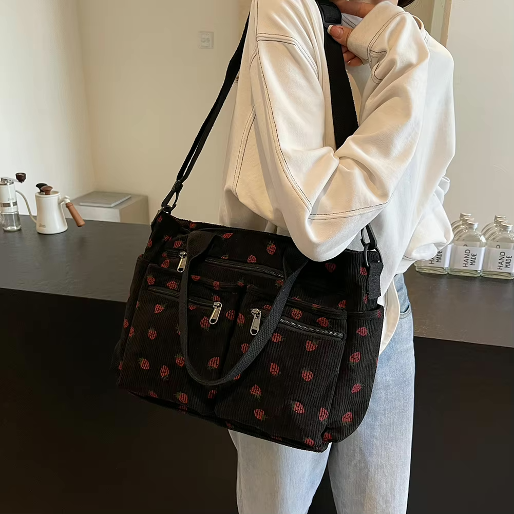 Strawberry Tote™ – Den sötaste väskan med oväntad funktion