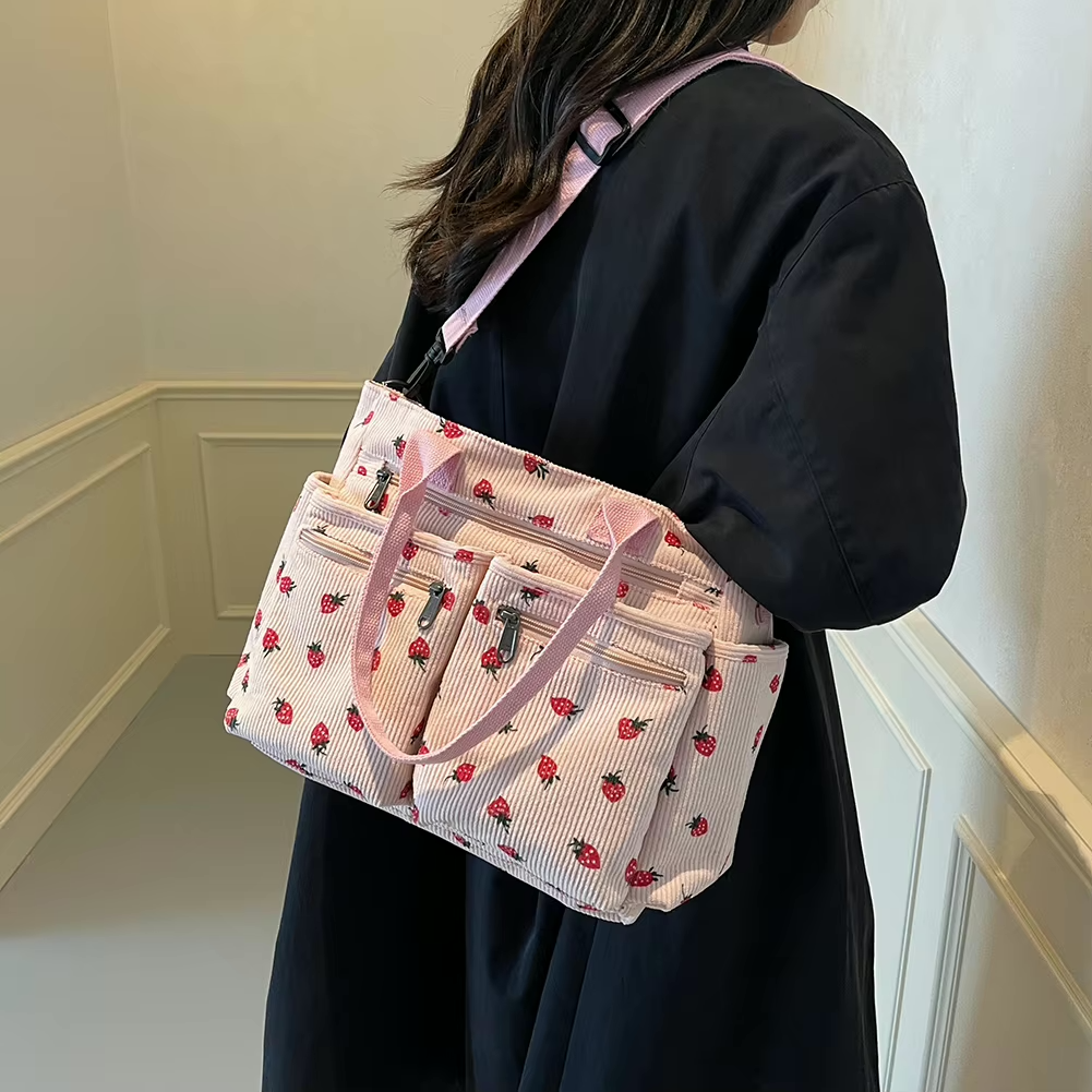 Strawberry Tote™ – Den sötaste väskan med oväntad funktion
