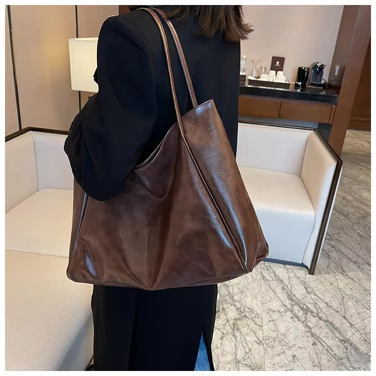 Leora™ – Elegant, enkel & rymlig för varje dag