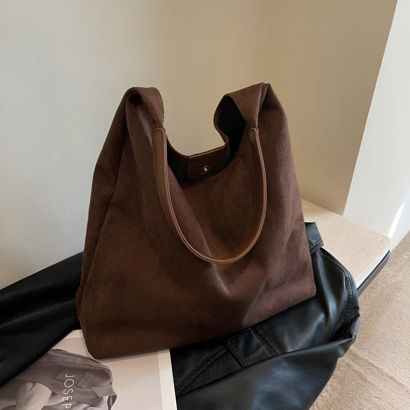 Jady™ – Stilren mockaväska för vardag och helg