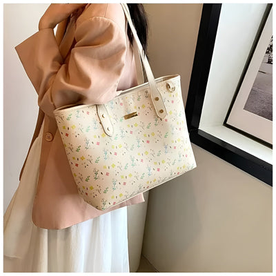 Belle Charme Tote™ – Stilren axelväska med charm och funktion